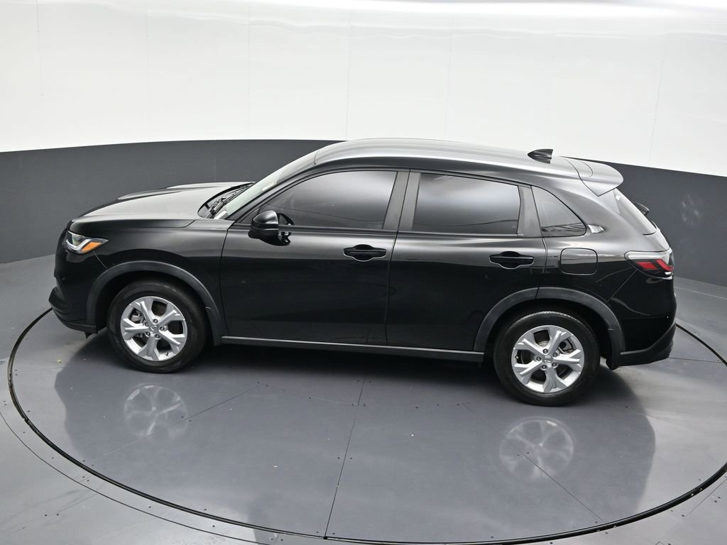 Used 2023 Honda HR-V LX image 16