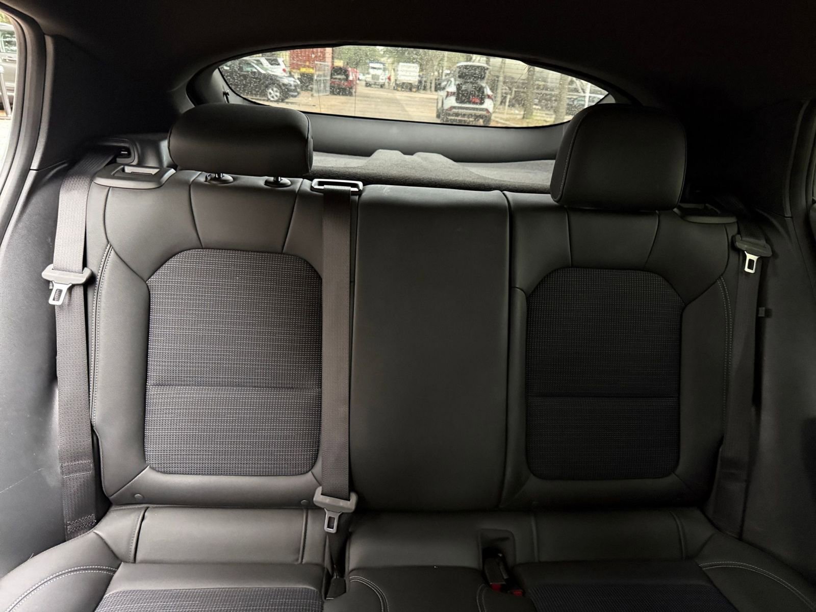 Used 2025 Buick Envista Preferred image 32