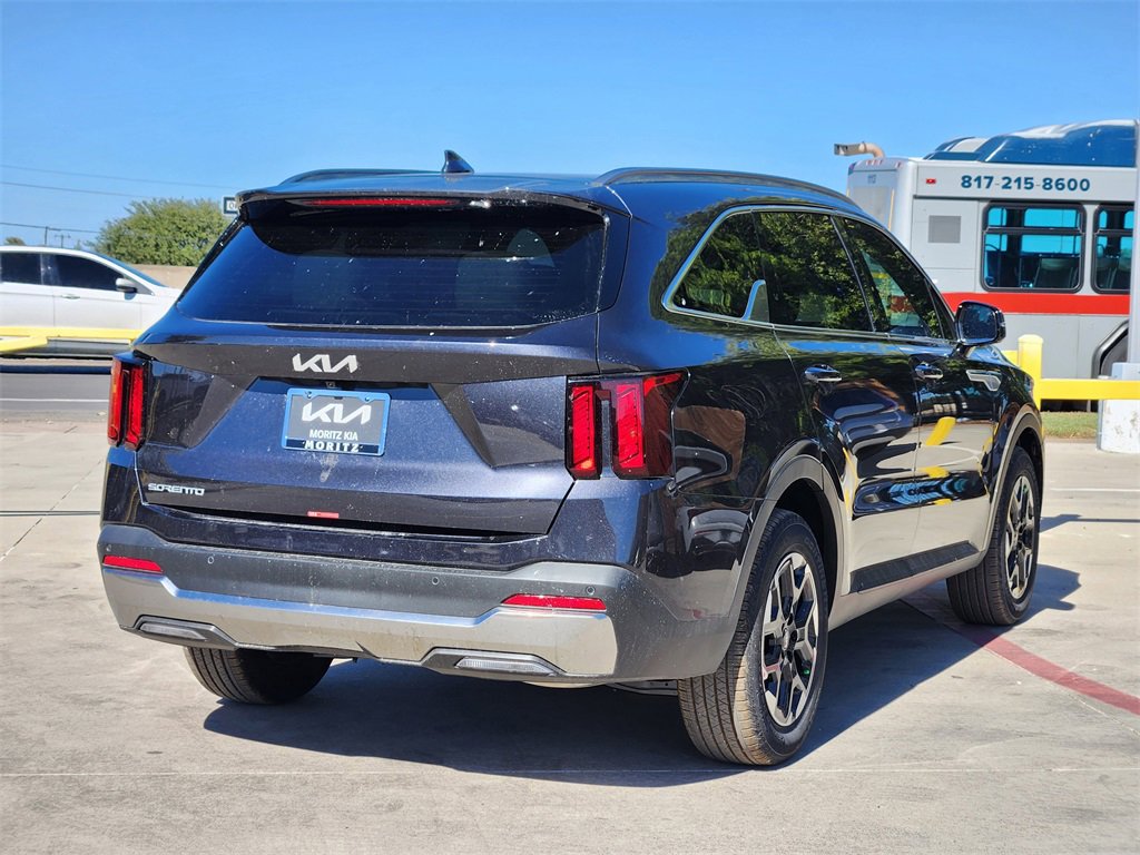 New 2026 Kia Sorento S w/ S Panoramic Sunroof Package image 4