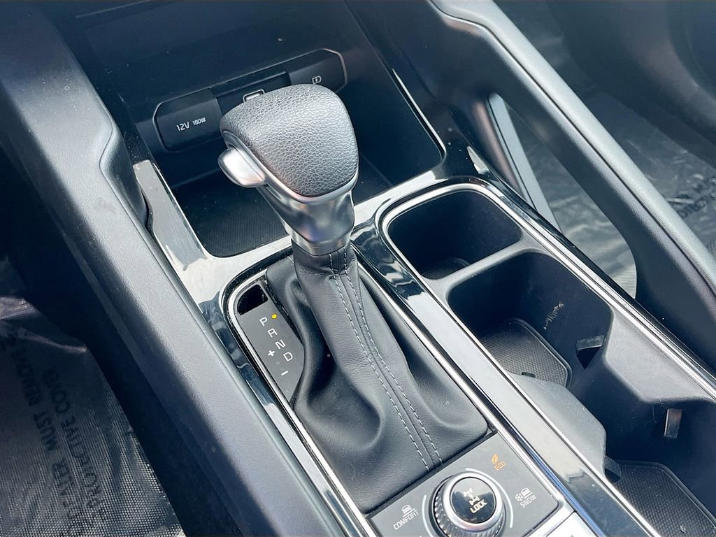 Used 2022 Kia Telluride LX image 17