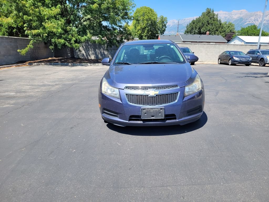 Used 2014 Chevrolet Cruze LT FWD image 3