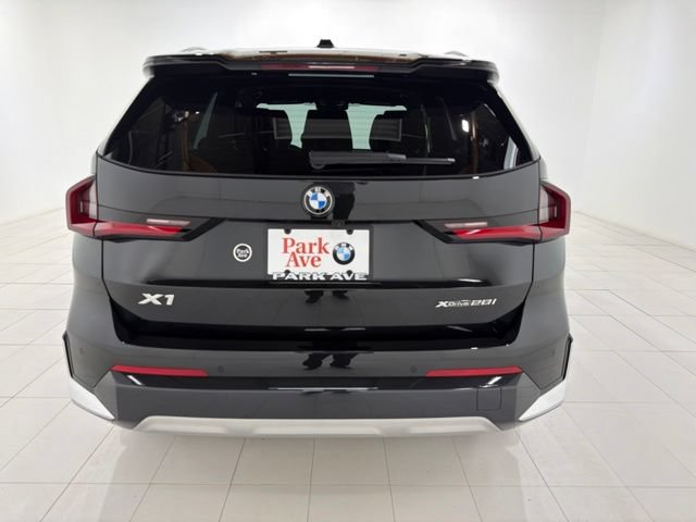 Used 2026 BMW X1 xDrive28i w/ Convenience Package AWD/4WD image 4