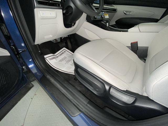 Certified 2026 Hyundai Tucson SE FWD image 12