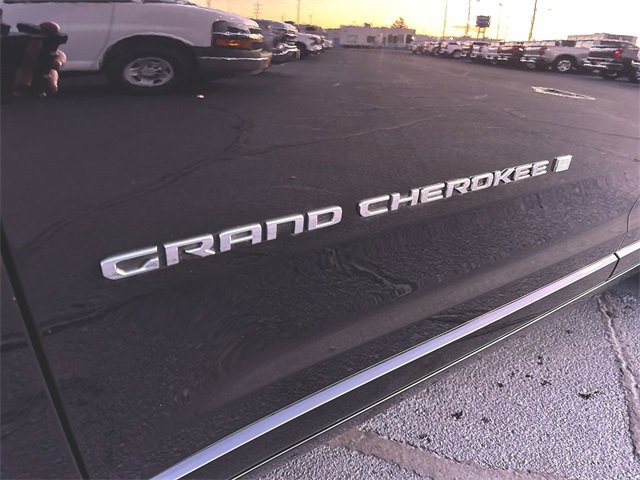 Used 2023 Jeep Grand Cherokee Overland image 32