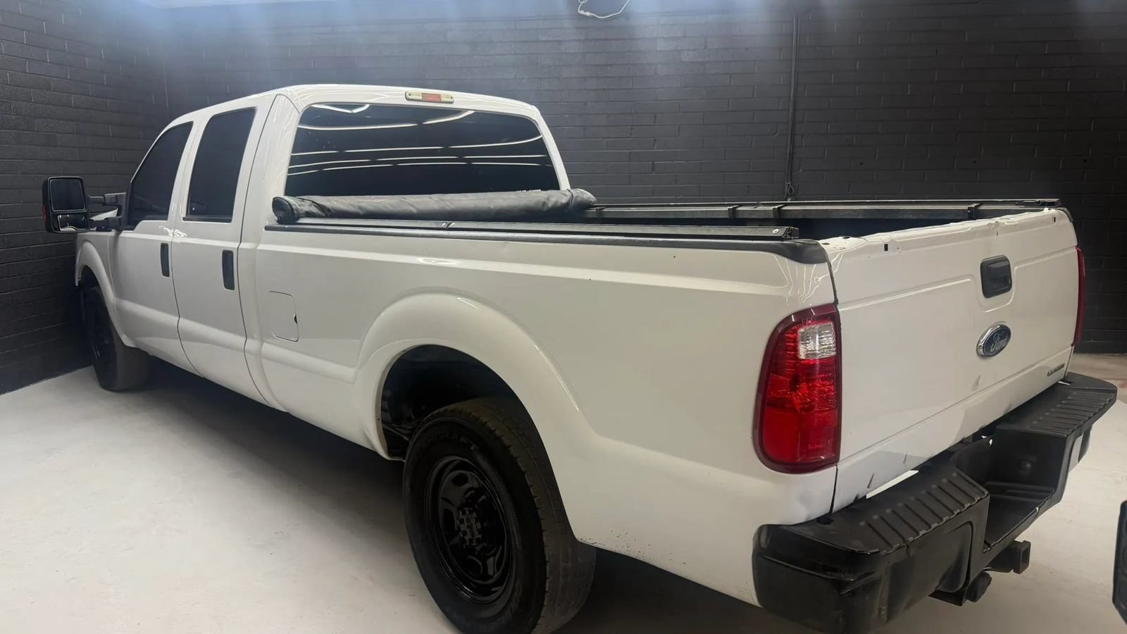 Used 2015 Ford F250 XL w/ Power Equipment Group RWD image 3