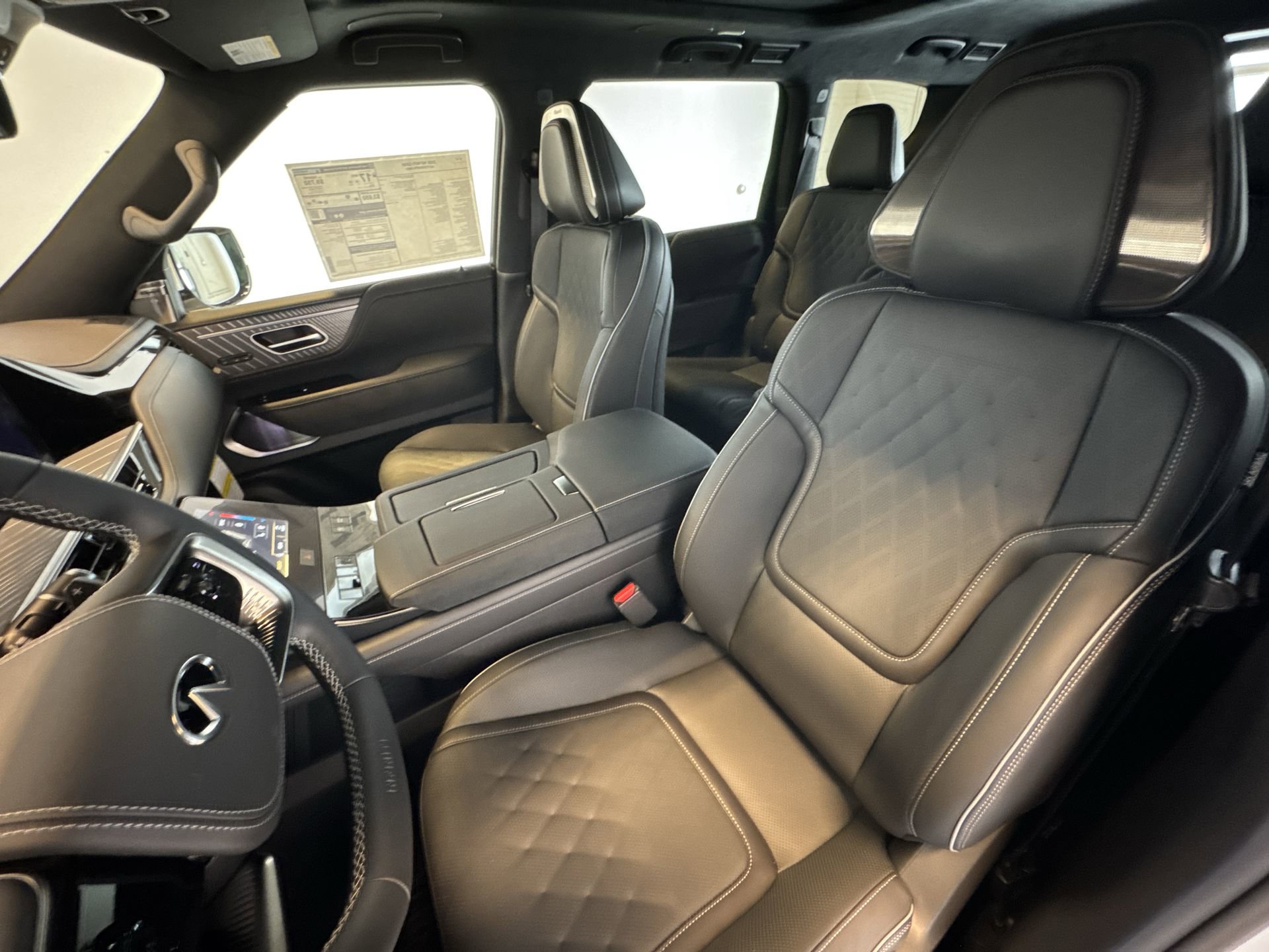 New 2026 INFINITI QX80 Autograph w/ Premium Cargo Package AWD/4WD image 11