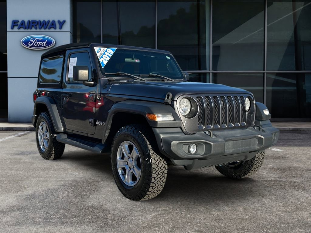 Used 2019 Jeep Wrangler Sport S image 2
