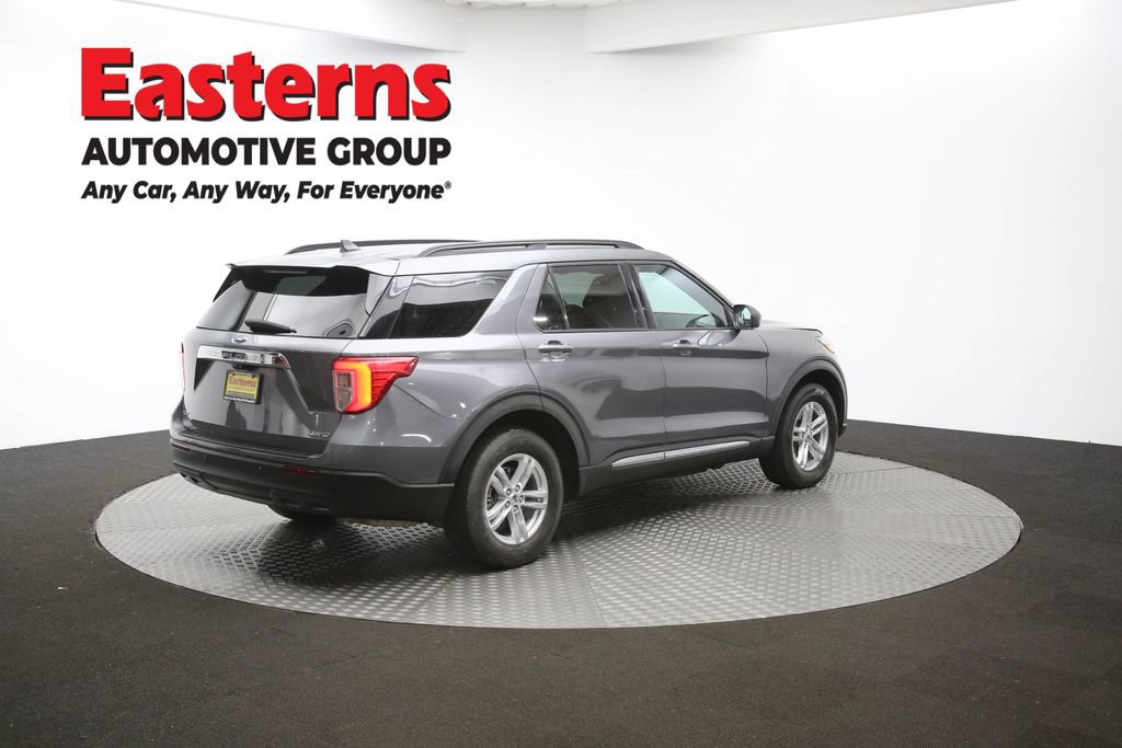 Used 2022 Ford Explorer XLT image 40