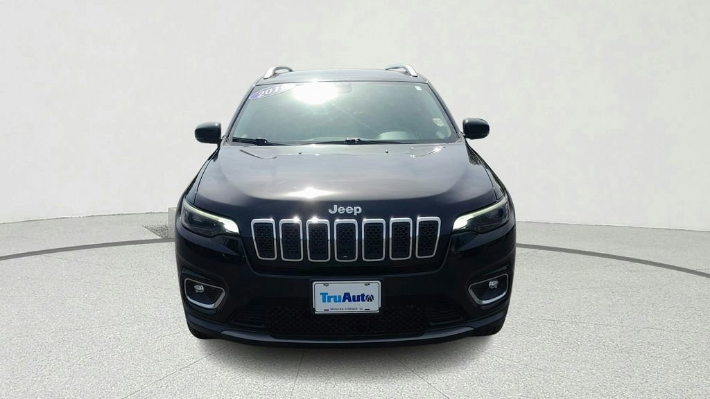 Used 2019 Jeep Cherokee Limited image 2