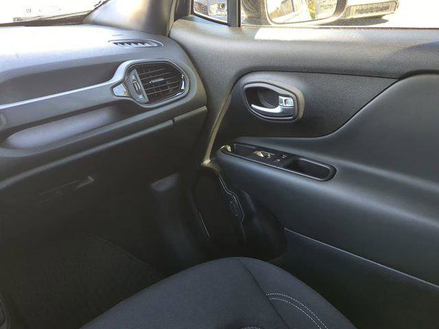 Certified 2022 Jeep Renegade Altitude image 19