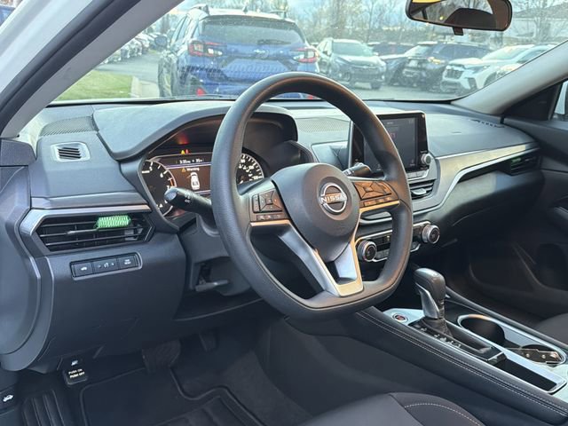 Used 2023 Nissan Altima 2.5 SV image 15
