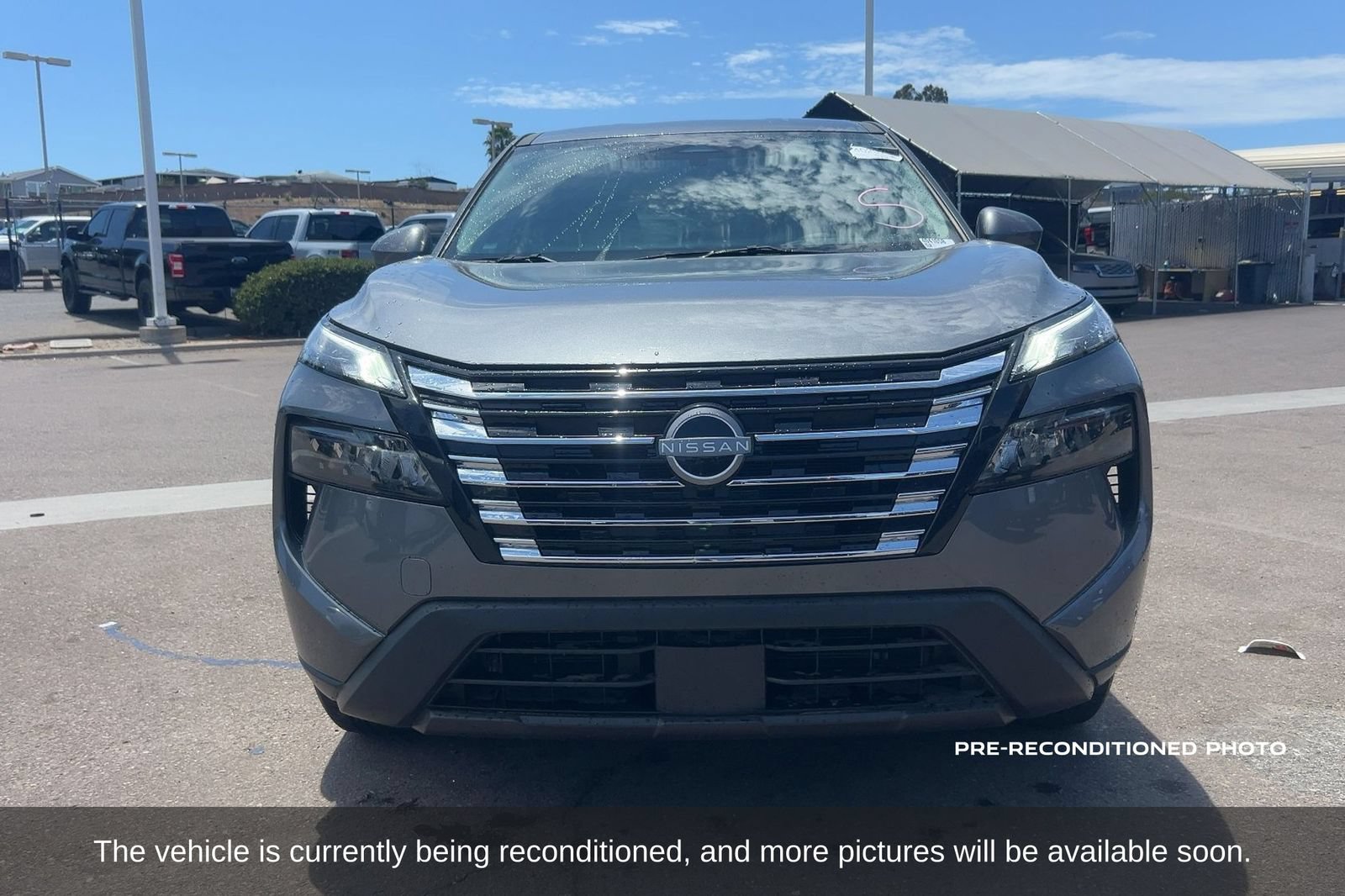 Used 2026 Nissan Rogue SV FWD image 2