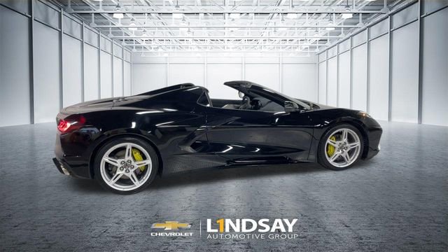 Used 2022 Chevrolet Corvette Stingray Preferred Conv w/ 2LT image 2