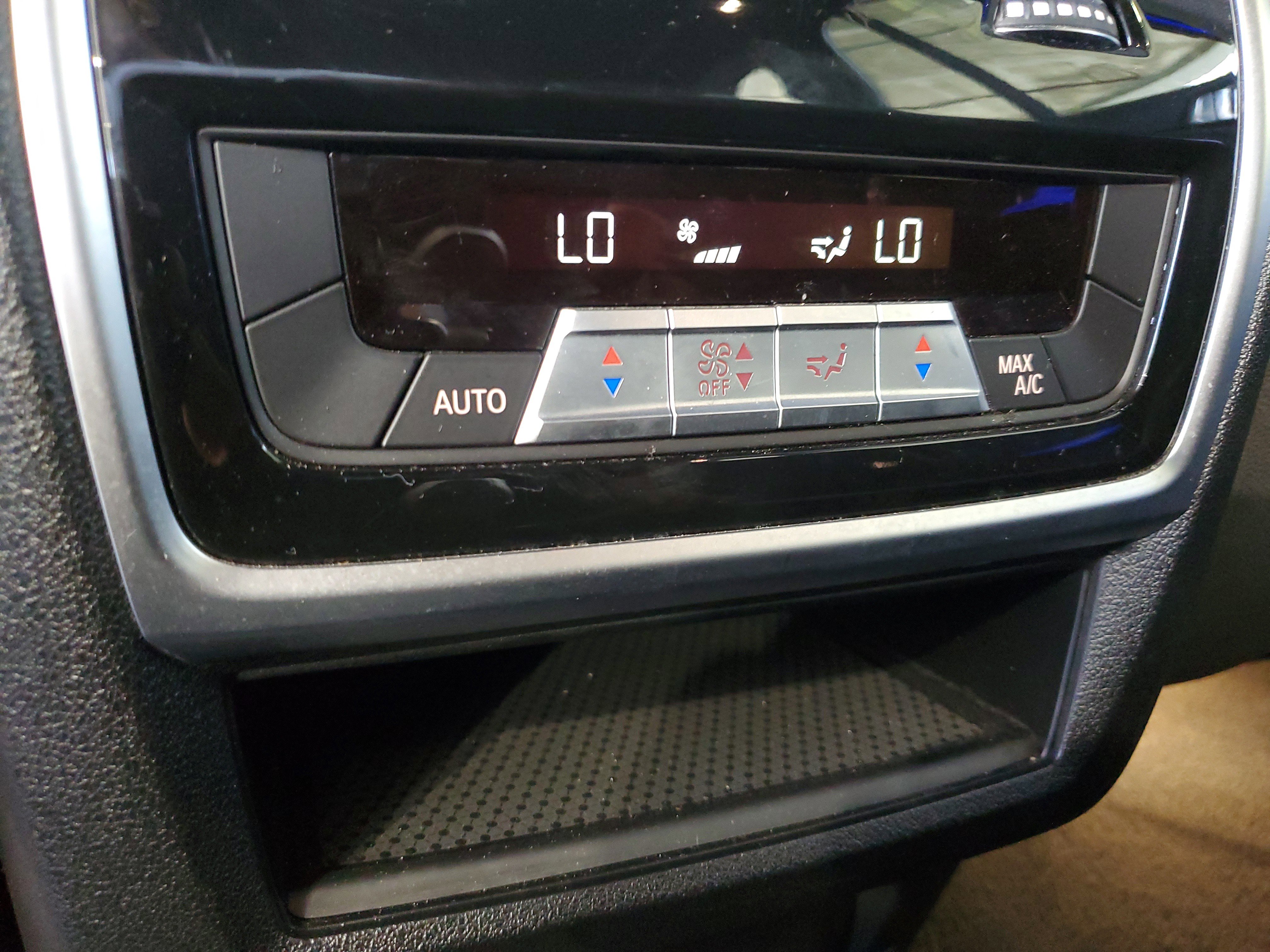 Used 2020 BMW X5 sDrive40i w/ M Sport Package RWD image 13