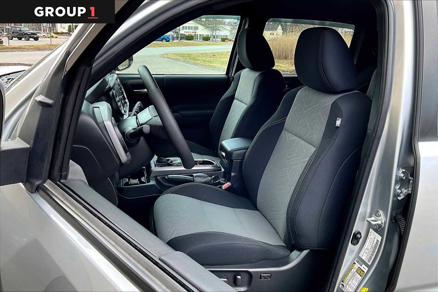 Certified 2023 Toyota Tacoma TRD Off-Road AWD/4WD image 9
