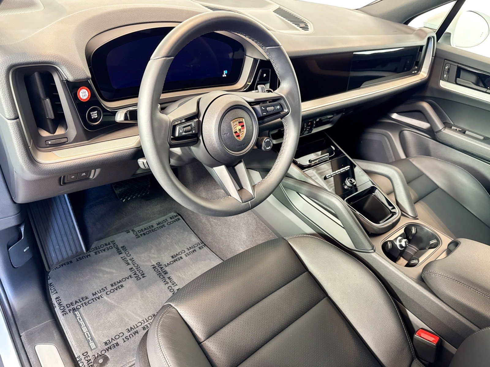 Certified 2025 Porsche Cayenne image 4