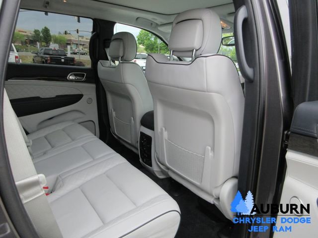 Used 2017 Jeep Grand Cherokee Summit image 16