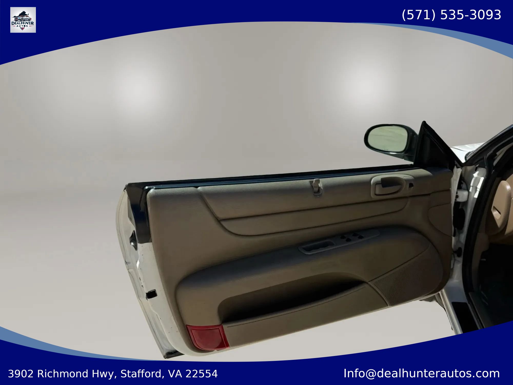 Used 2004 Chrysler Sebring GTC FWD image 19