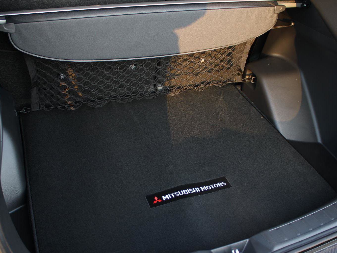 New 2026 Mitsubishi Eclipse Cross LE image 9