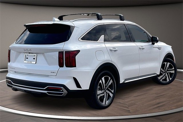 Used 2023 Kia Sorento SX Prestige image 2