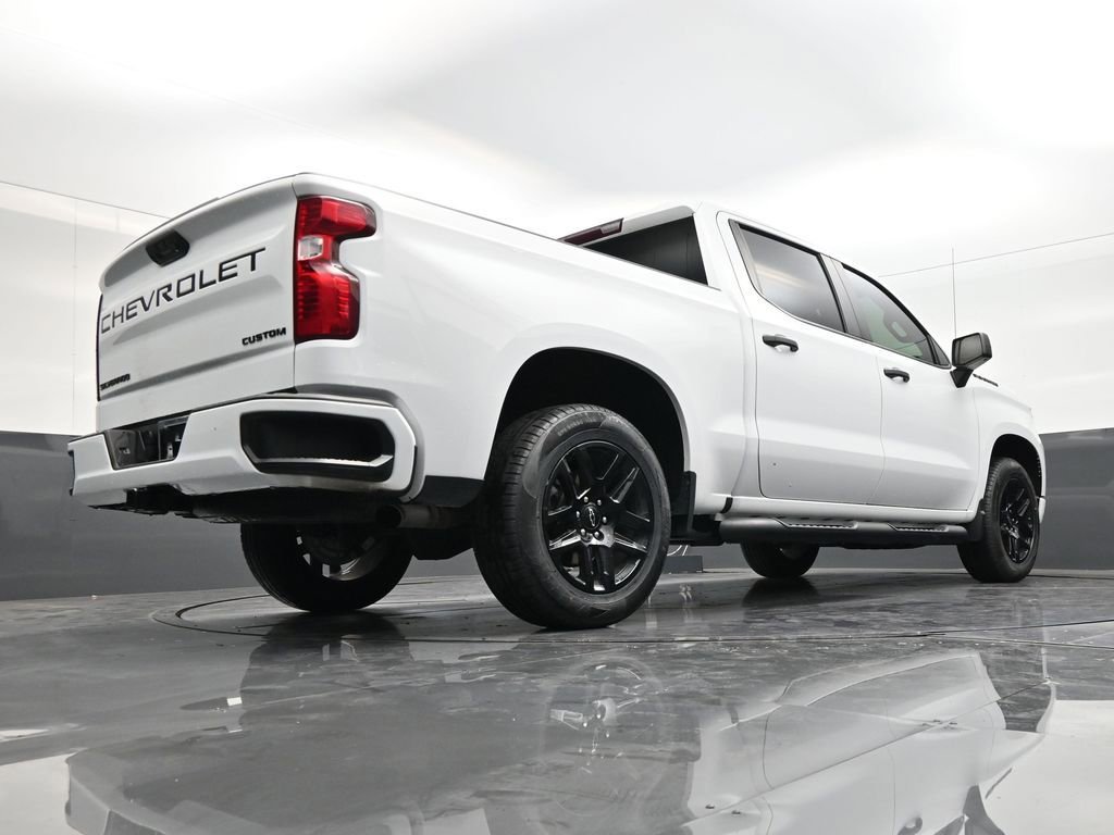 Used 2024 Chevrolet Silverado 1500 Custom w/ Turbomax Blackout Package RWD image 24