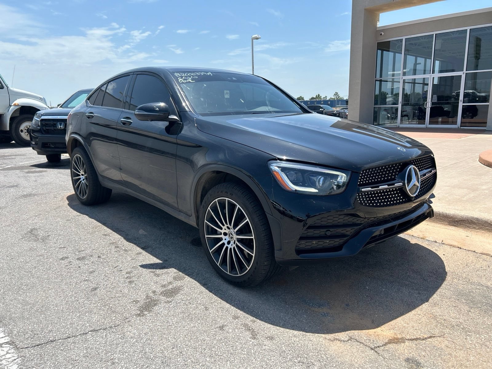 Used 2020 Mercedes-Benz GLC 300 4MATIC Coupe image 3