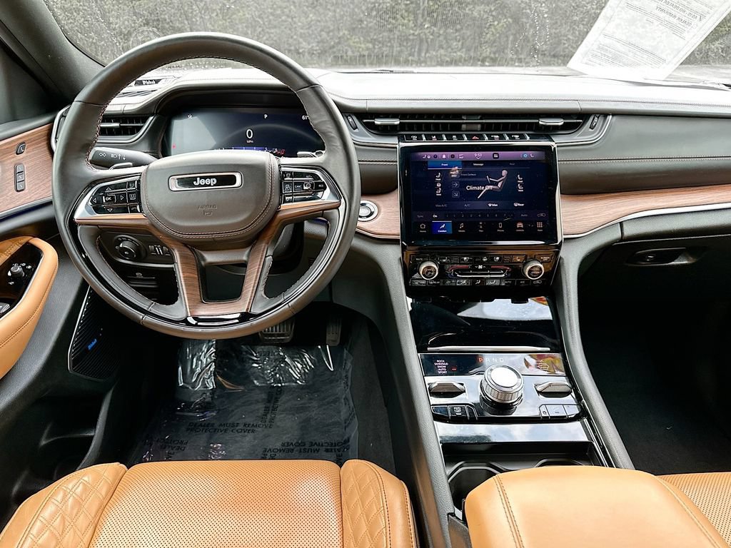 Used 2022 Jeep Grand Cherokee Summit AWD/4WD image 30