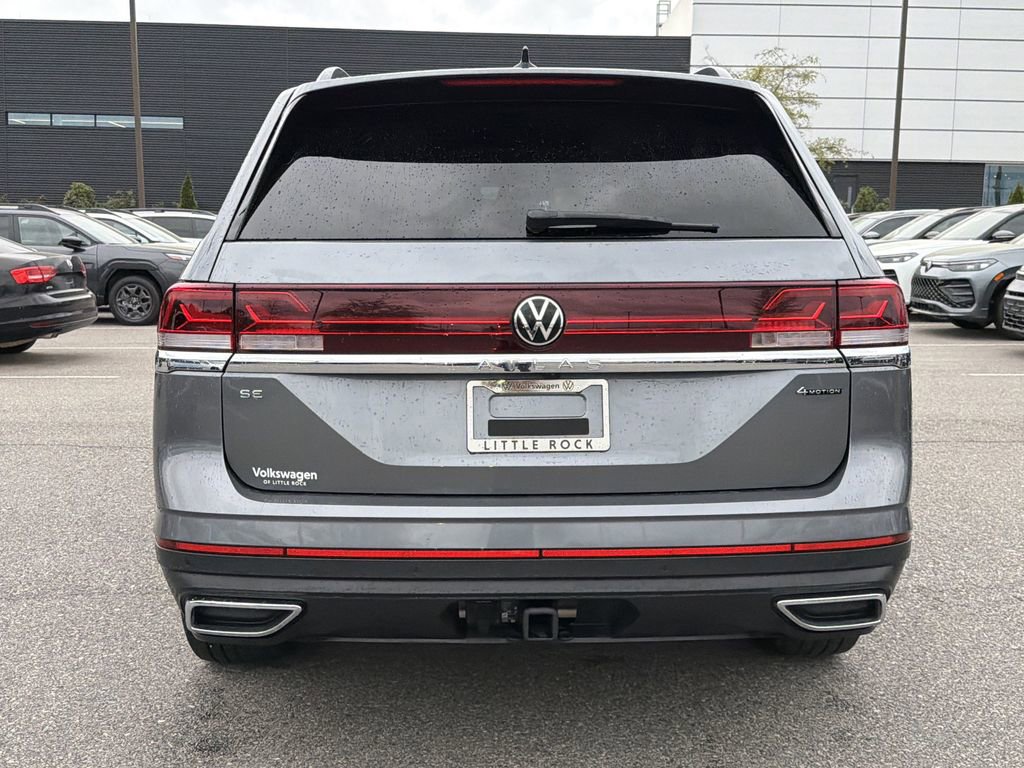 Used 2024 Volkswagen Atlas SE image 4