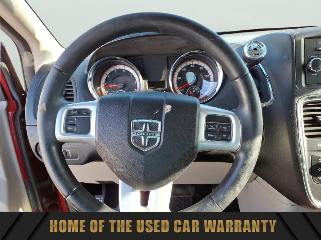 Used 2016 Dodge Grand Caravan American Value Package w/ UConnect Hands-Free Group FWD image 18