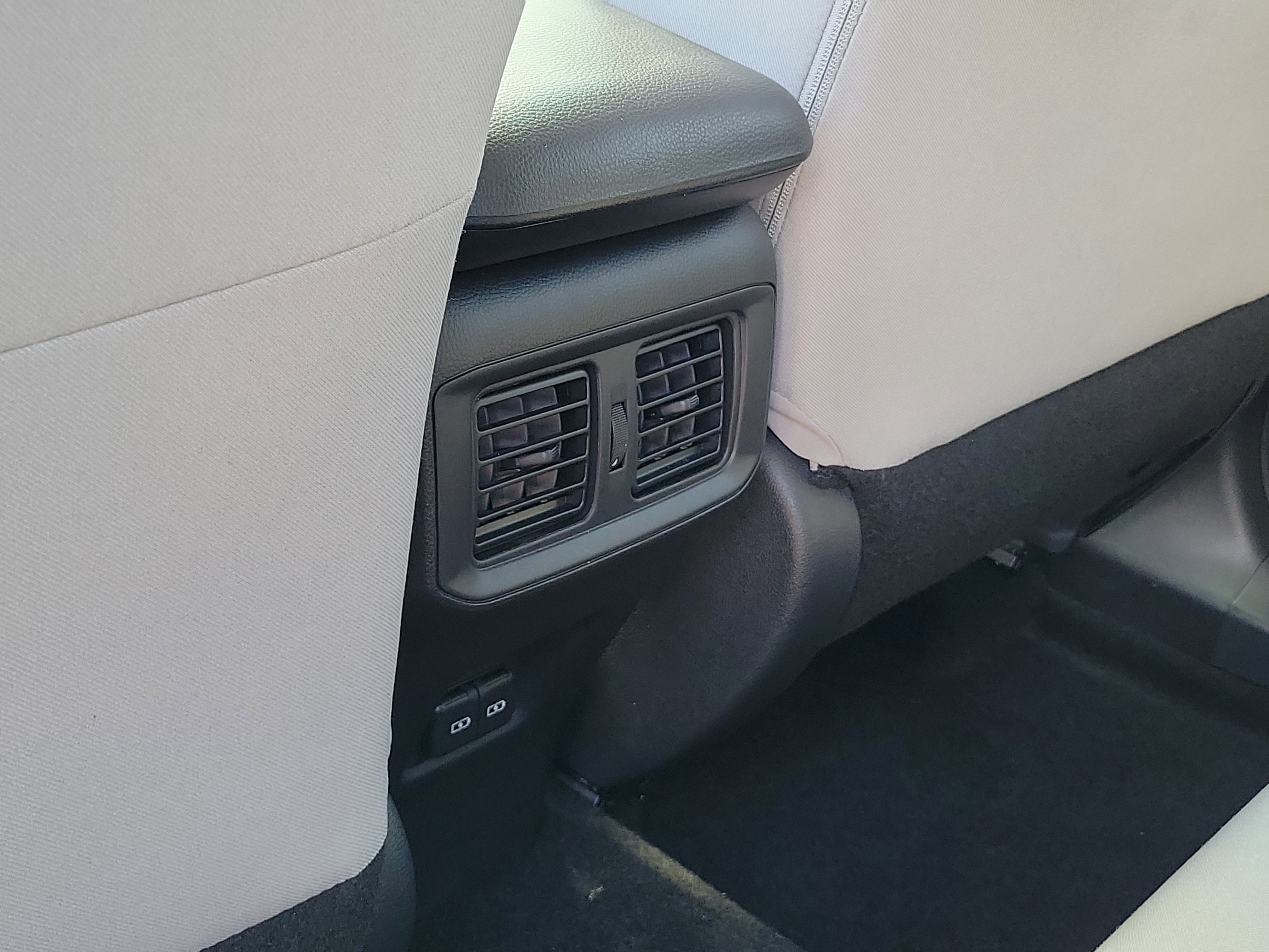 New 2024 Toyota RAV4 XLE w/ Convenience Package FWD image 15