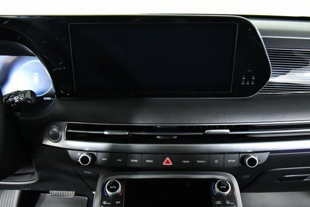 Used 2024 Hyundai Palisade Calligraphy image 4