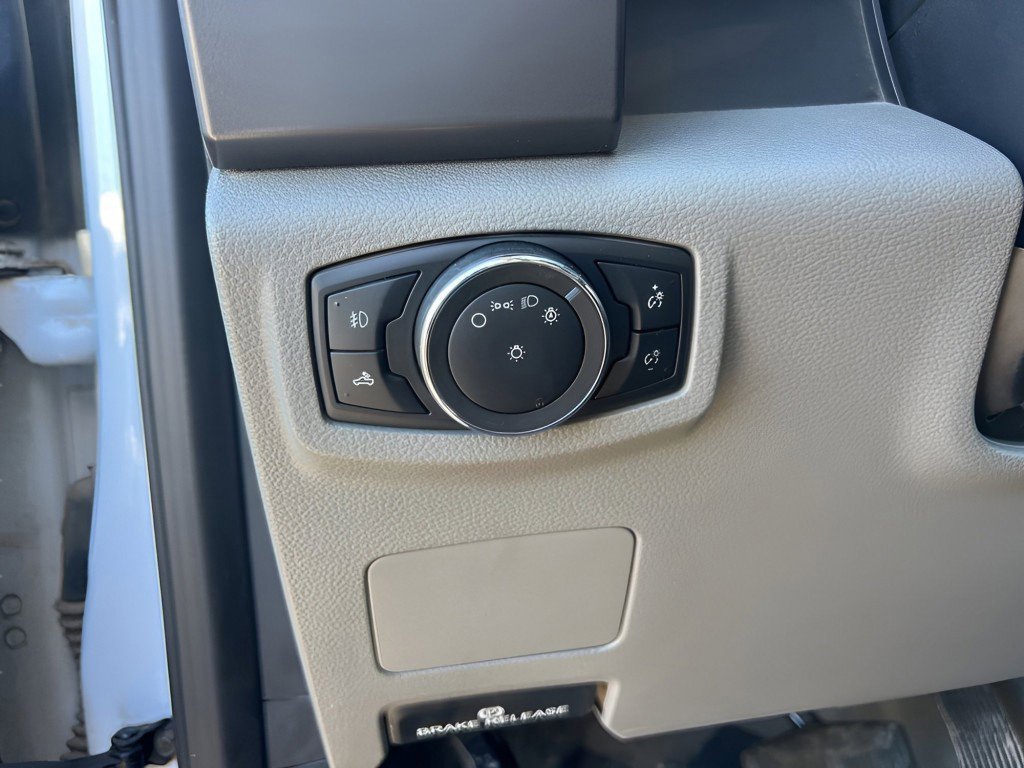 Certified 2022 Ford F350 XLT w/ XLT Value Package image 21