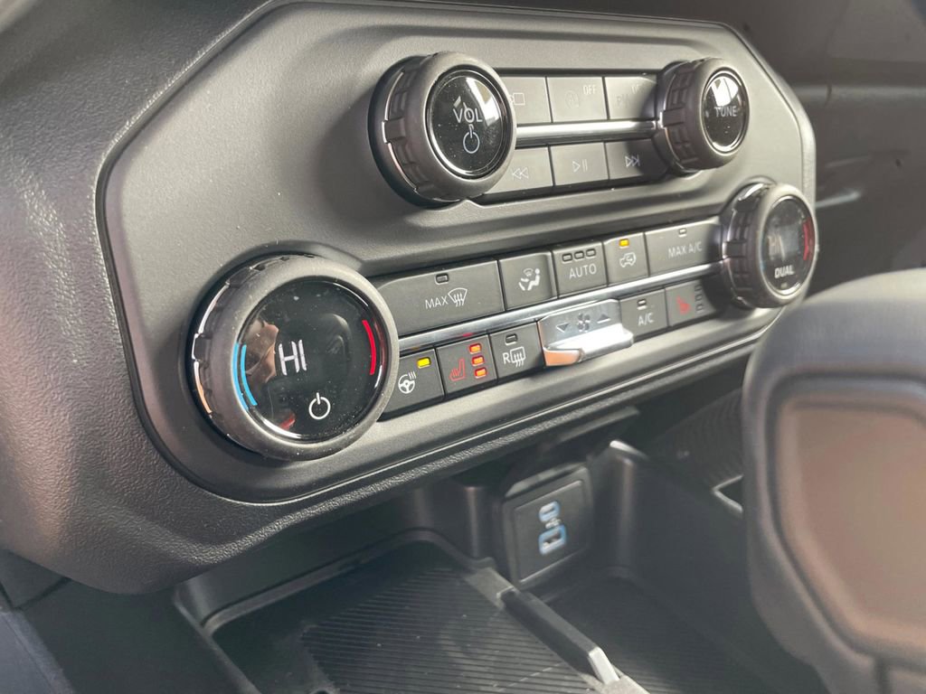New 2025 Ford Bronco Raptor image 26