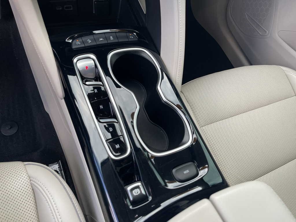 Used 2021 Buick Envision Essence image 27