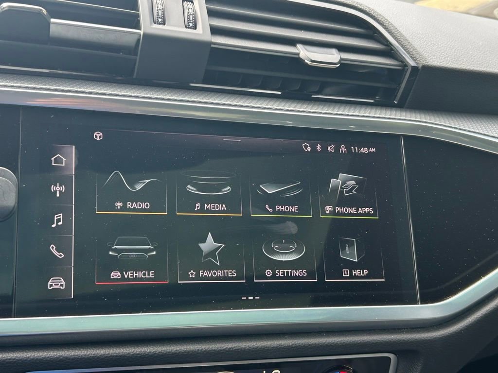 Used 2023 Audi Q3 2.0T Premium Plus w/ Premium Plus Package image 16