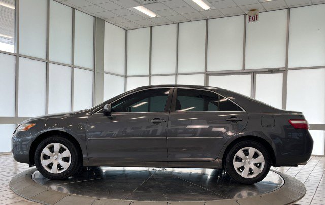 Used 2009 Toyota Camry LE image 4