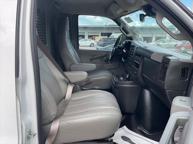 Used 2021 Chevrolet Express 2500 w/ Driver Convenience Package RWD image 17