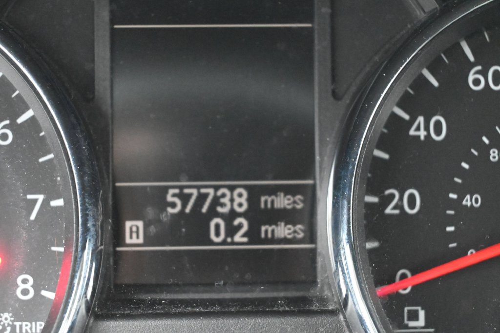 Used 2015 Nissan Rogue S w/ Convenience Package FWD image 11