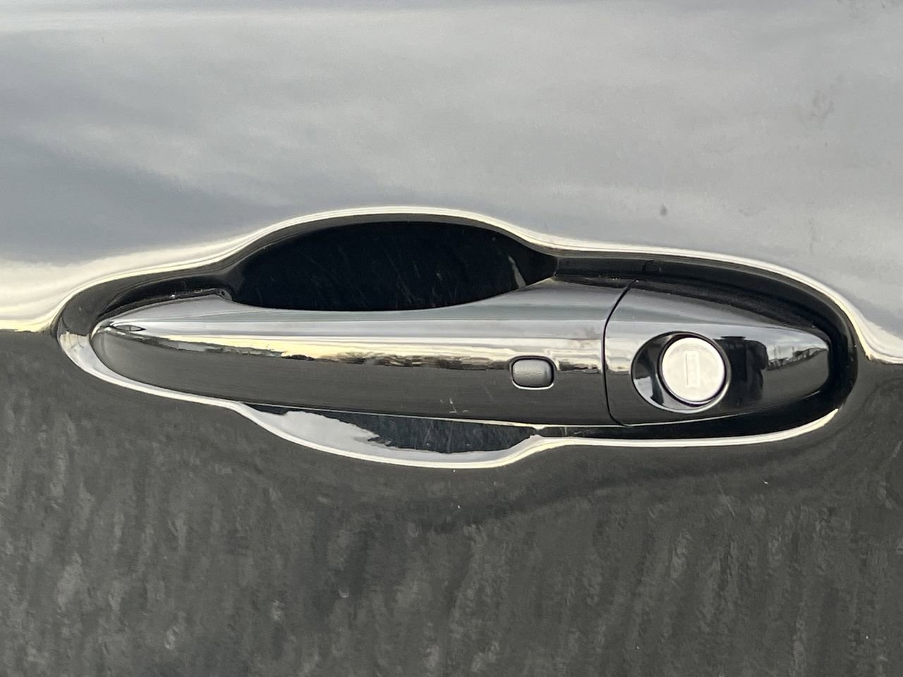 Used 2024 Jeep Compass Latitude image 33