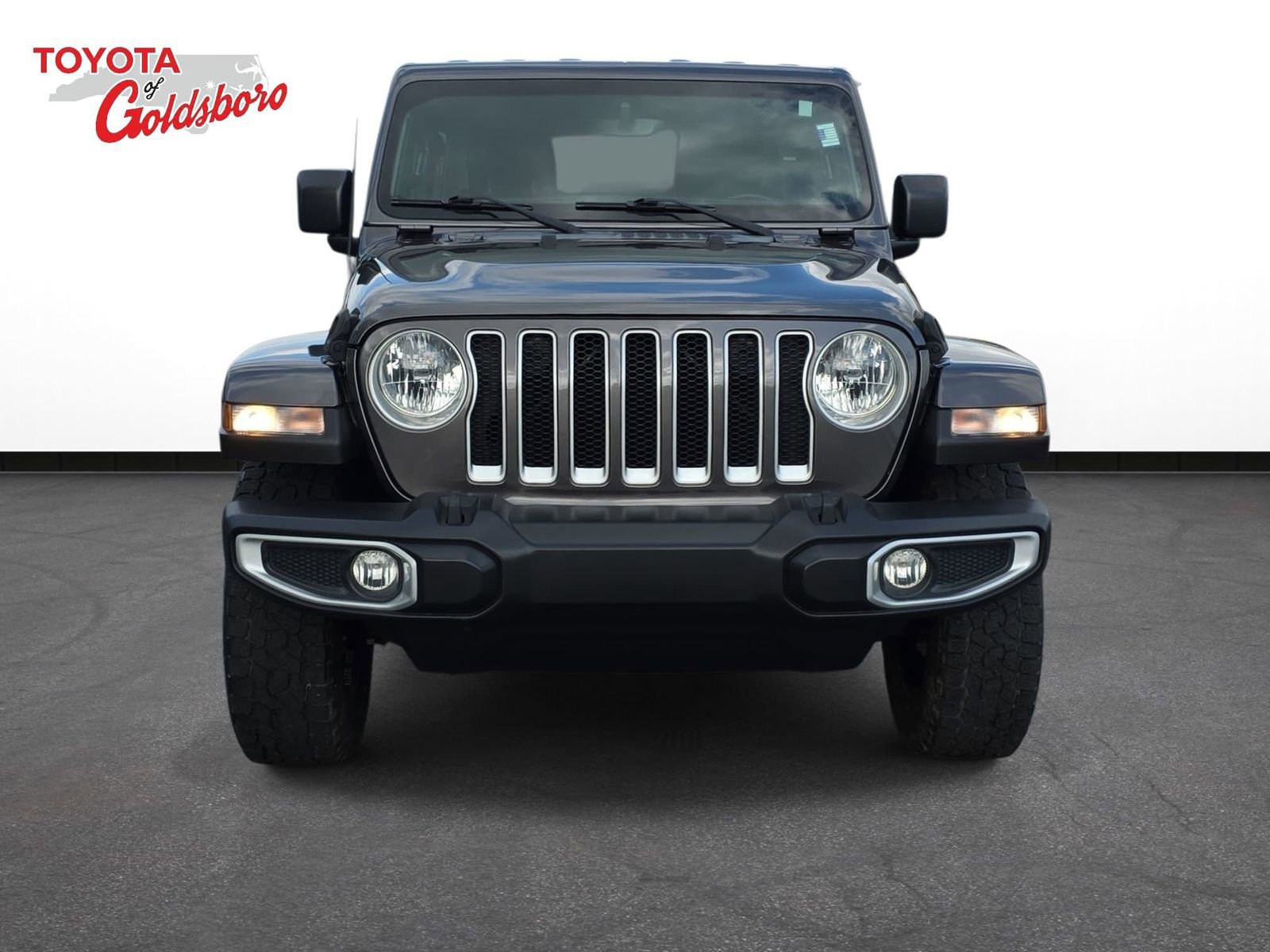 Used 2021 Jeep Wrangler Unlimited Sahara image 2