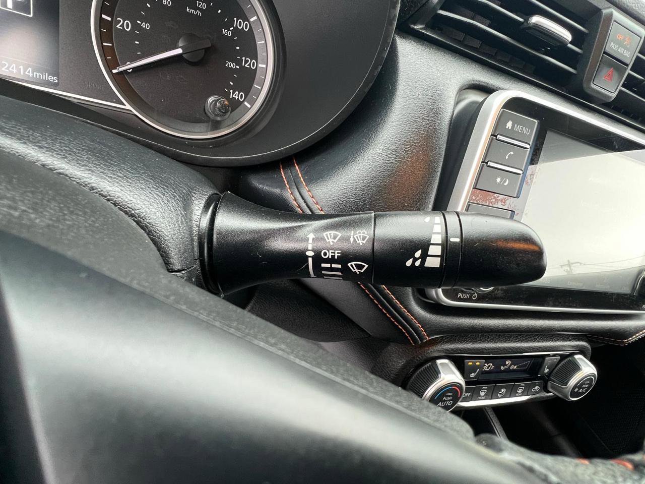 Used 2021 Nissan Versa SR w/ Convenience Package image 17