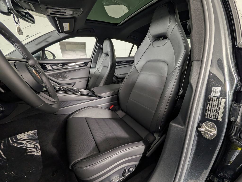 New 2026 Porsche Panamera image 5