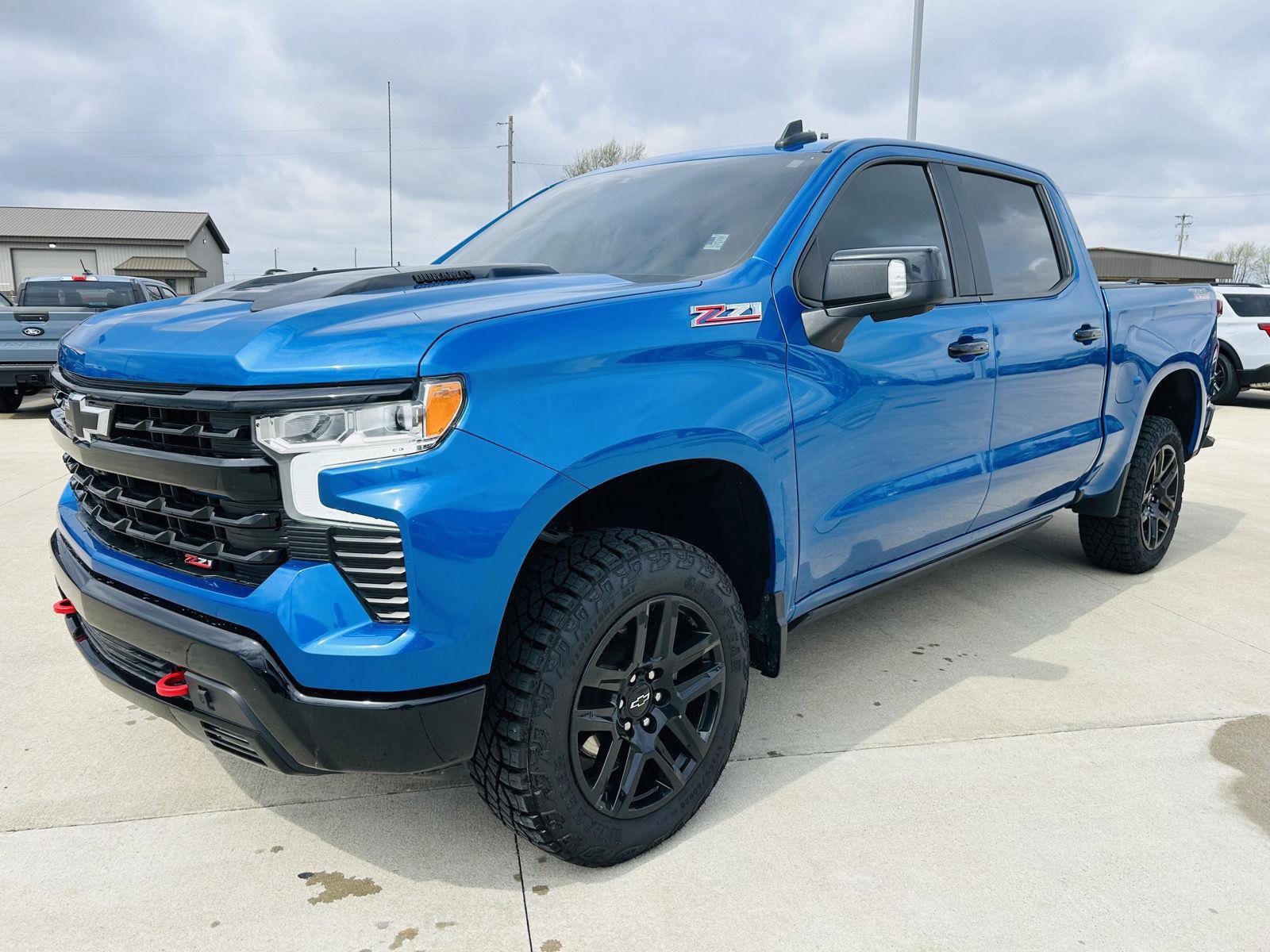 Used 2022 Chevrolet Silverado 1500 LT Trail Boss w/ LT Trail Boss Premium Package image 38