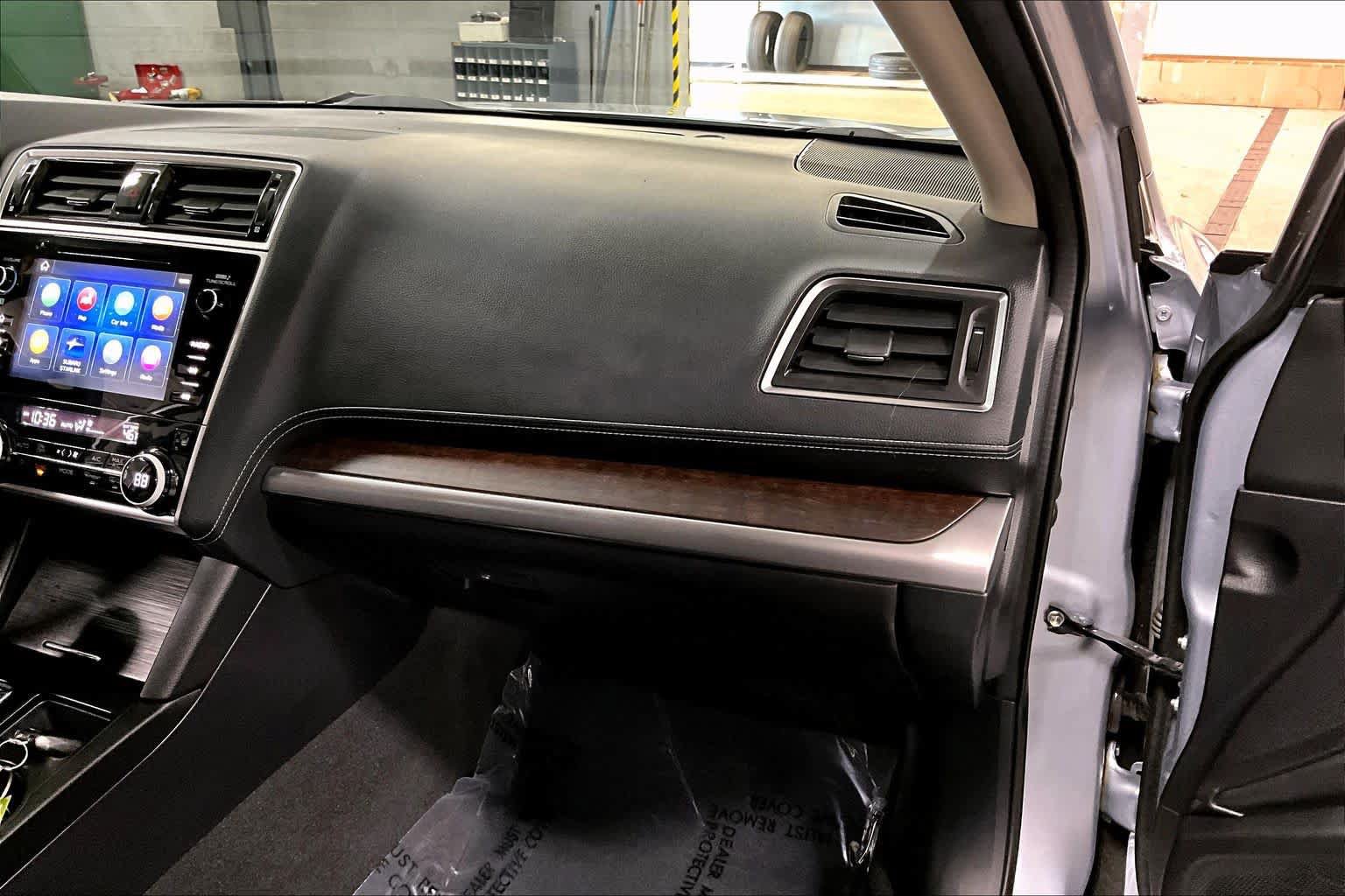 Used 2019 Subaru Outback 2.5i Limited AWD/4WD image 19