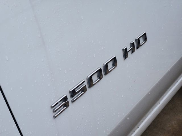 Used 2025 Chevrolet Silverado 3500 LTZ w/ LTZ Convenience Package image 10