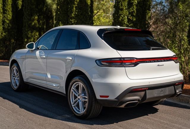 Used 2024 Porsche Macan T w/ Premium Plus Package image 13