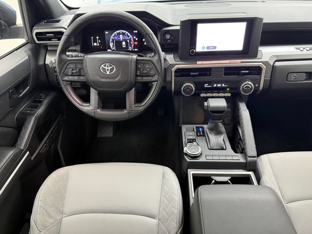 Used 2026 Toyota Tacoma SR5 AWD/4WD image 32