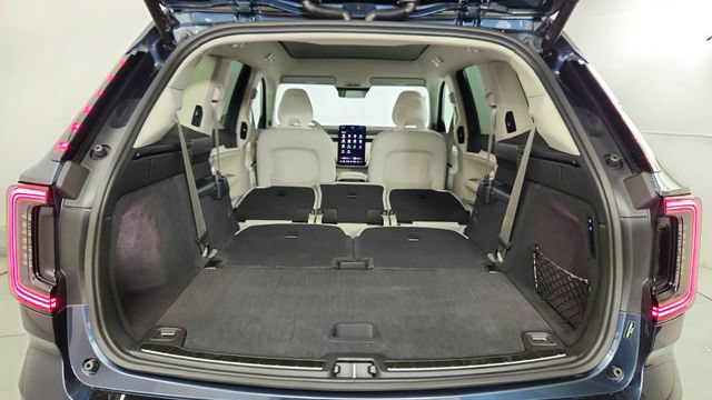 New 2026 Volvo EX90 Plus AWD/4WD image 42