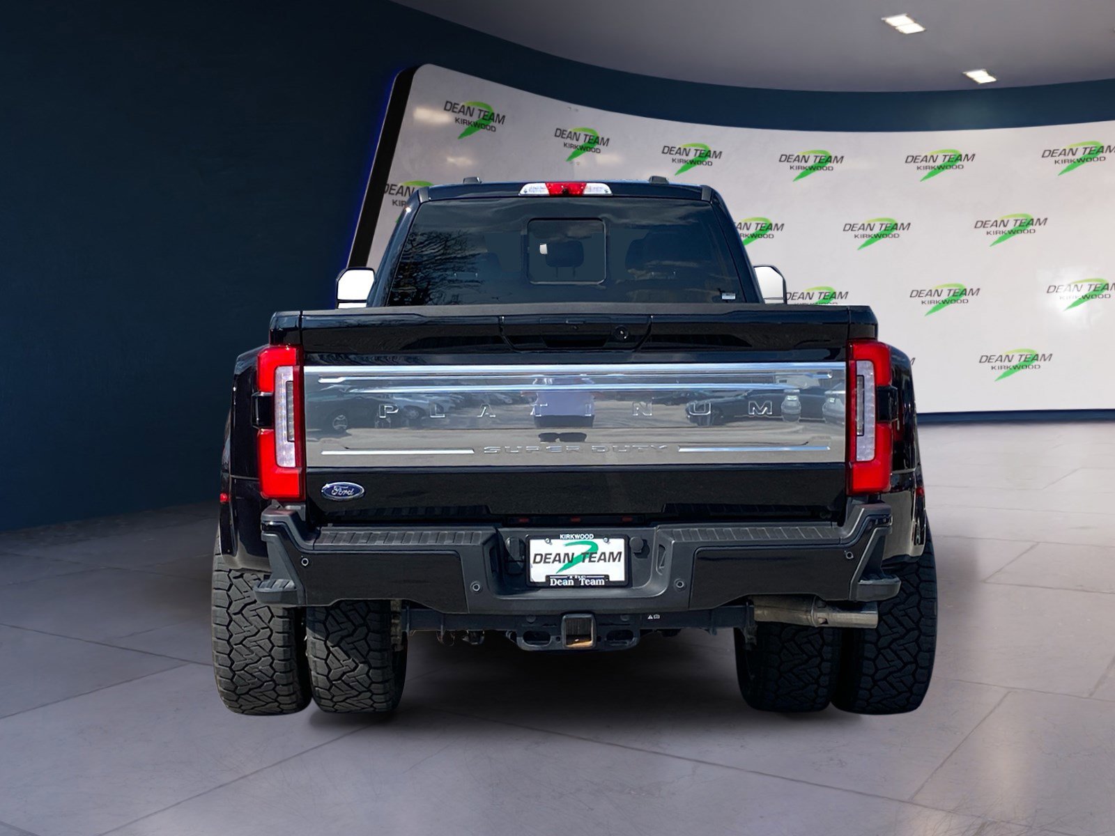 Used 2026 Ford F450 Platinum w/ Platinum Plus Package AWD/4WD image 6
