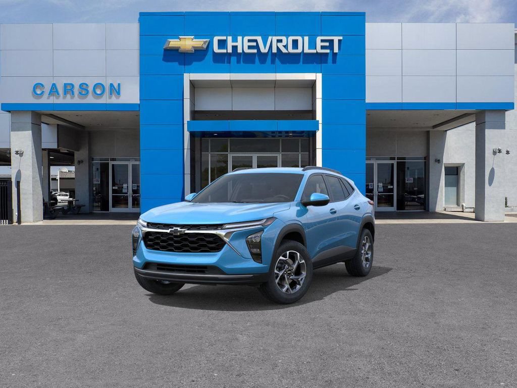 New 2026 Chevrolet Trax LT w/ Driver Confidence Package FWD image 8